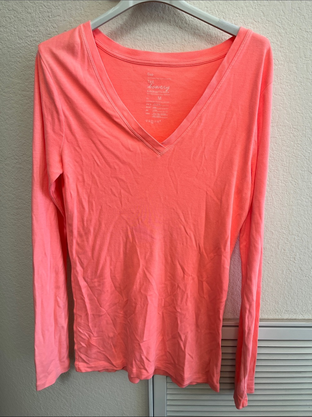 GAP Coral V-Neck Long Sleeve Top